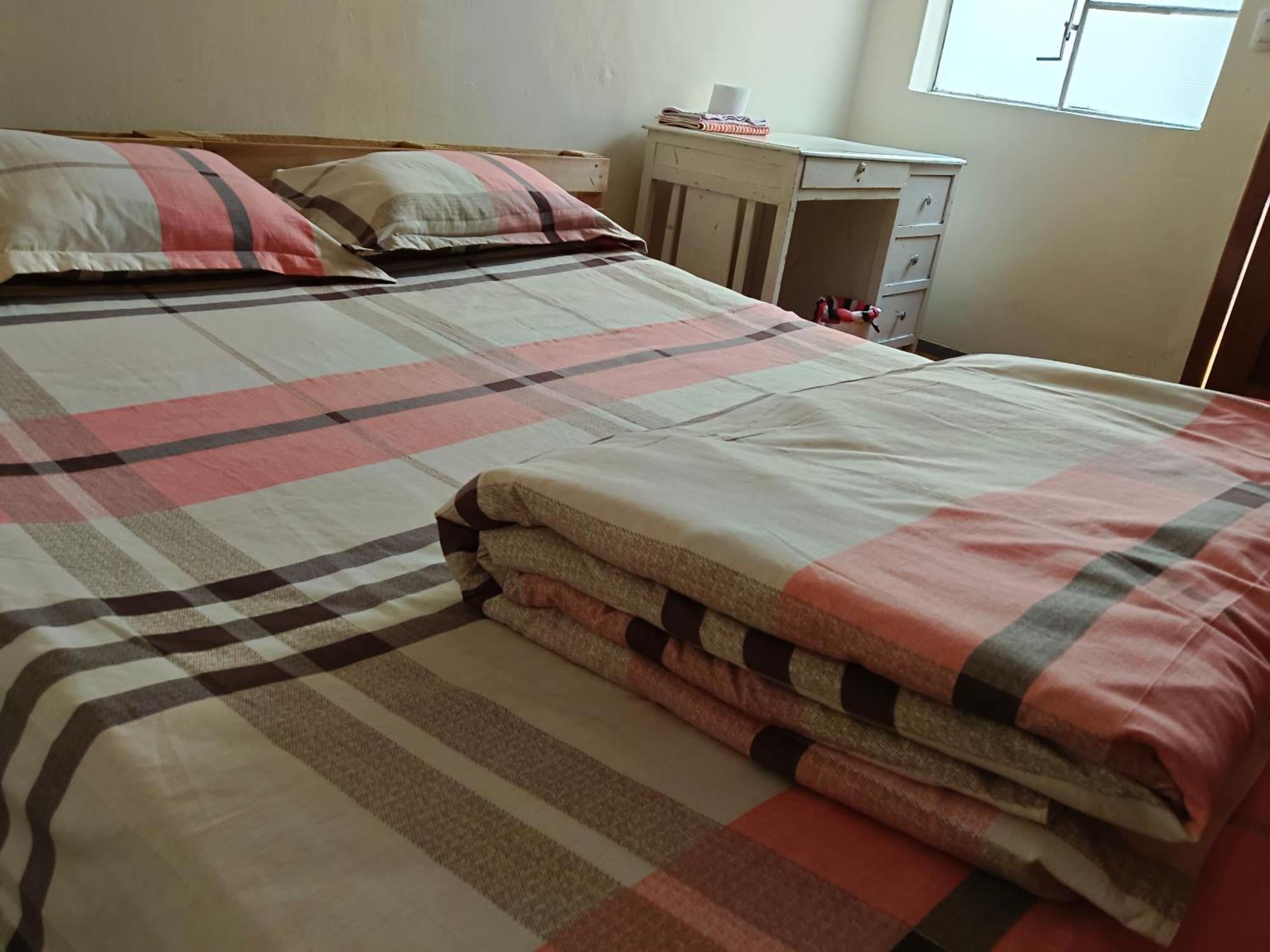 Albergue Camry Backpackers佳美背包客旅馆 Cuenca Exteriör bild